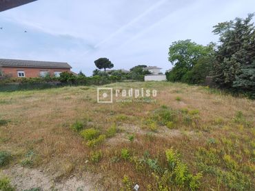 Terreny residencial en venda a Calypo Fado