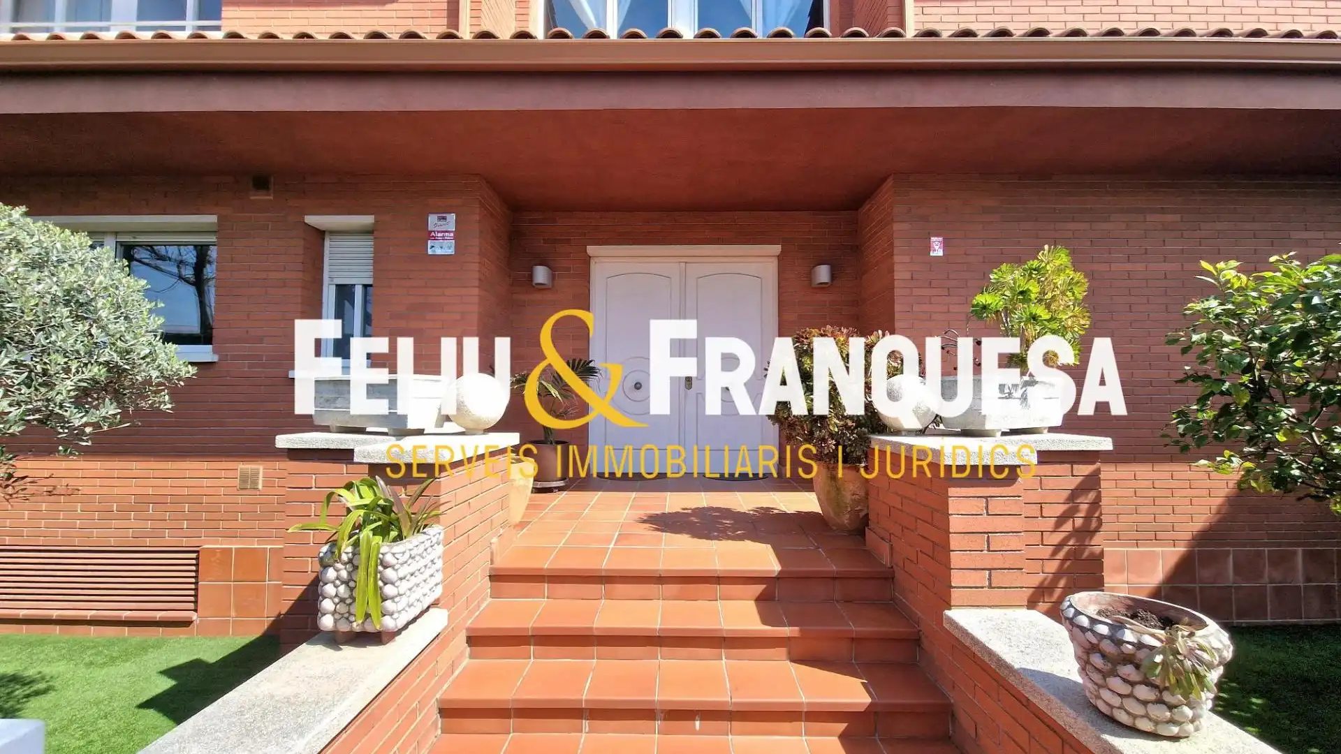 Exterior view of Houses for sale in Sant Cugat del Vallès  with Heating, Private garden and Terrace