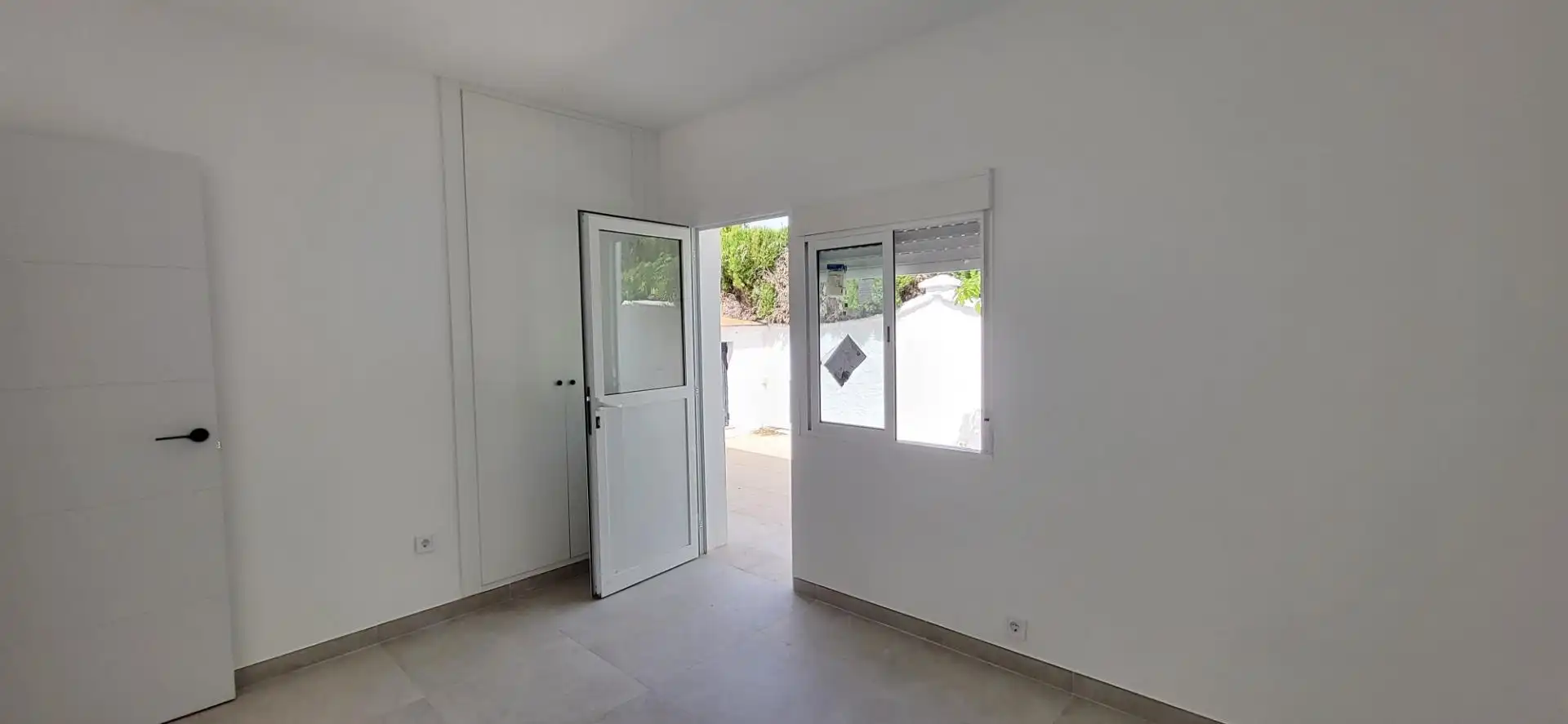 Casa adosada en venta en Marbella con Piscina comunitaria