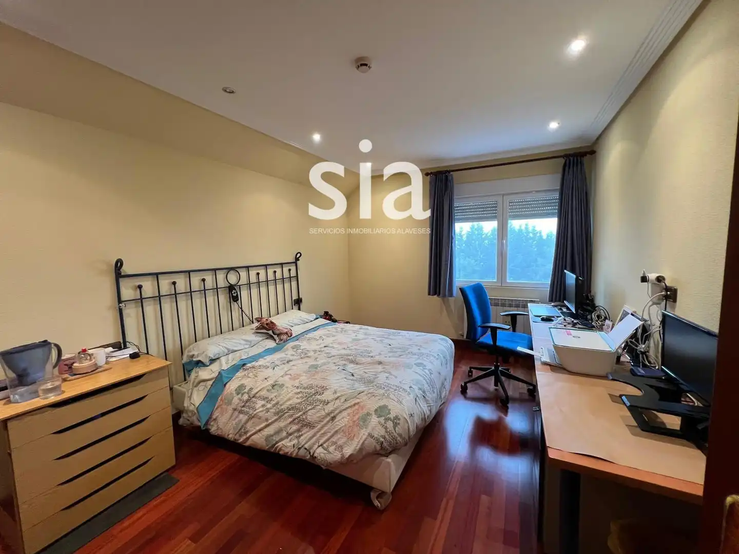 Dormitori de Casa o xalet en venda en Vitoria - Gasteiz amb Traster