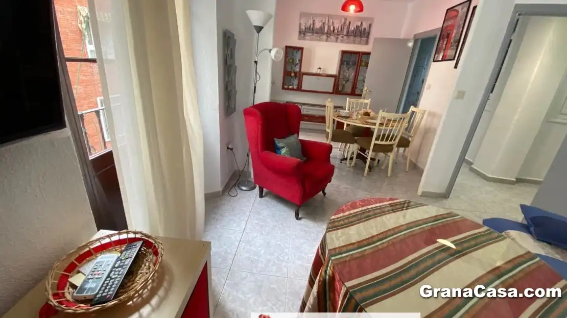 Living room of Flat for rent in Granada  with Air Conditioner, Heating and Furnished