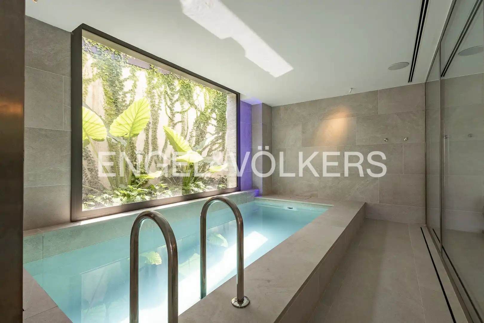 Swimming pool of Houses for rent in Sitges  with Air Conditioner, Heating and Private garden