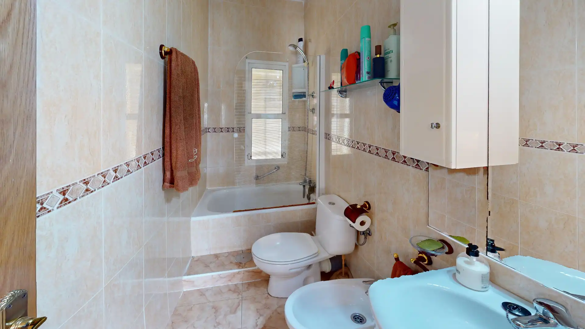 Bathroom of Flat for sale in Alicante / Alacant  with Air Conditioner, Furnished and Balcony