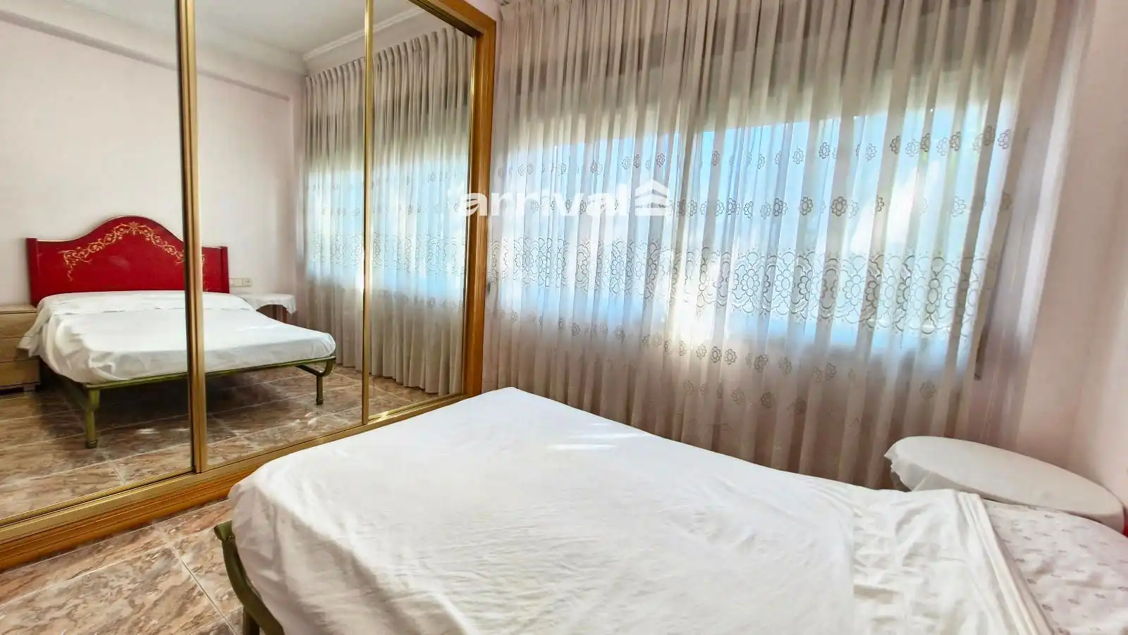 Habitación de Casa o chalet en venta en Paterna con Aire acondicionado, Jardín privado y Terraza