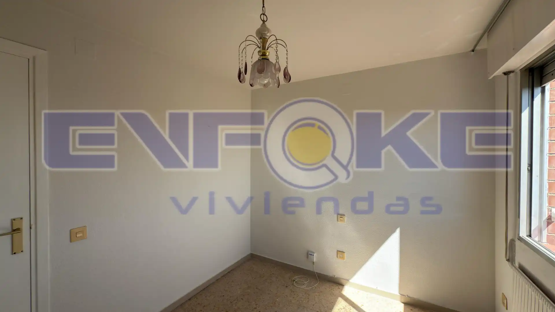 Habitación de Piso en venta en Madrid con Calefacción y Terraza