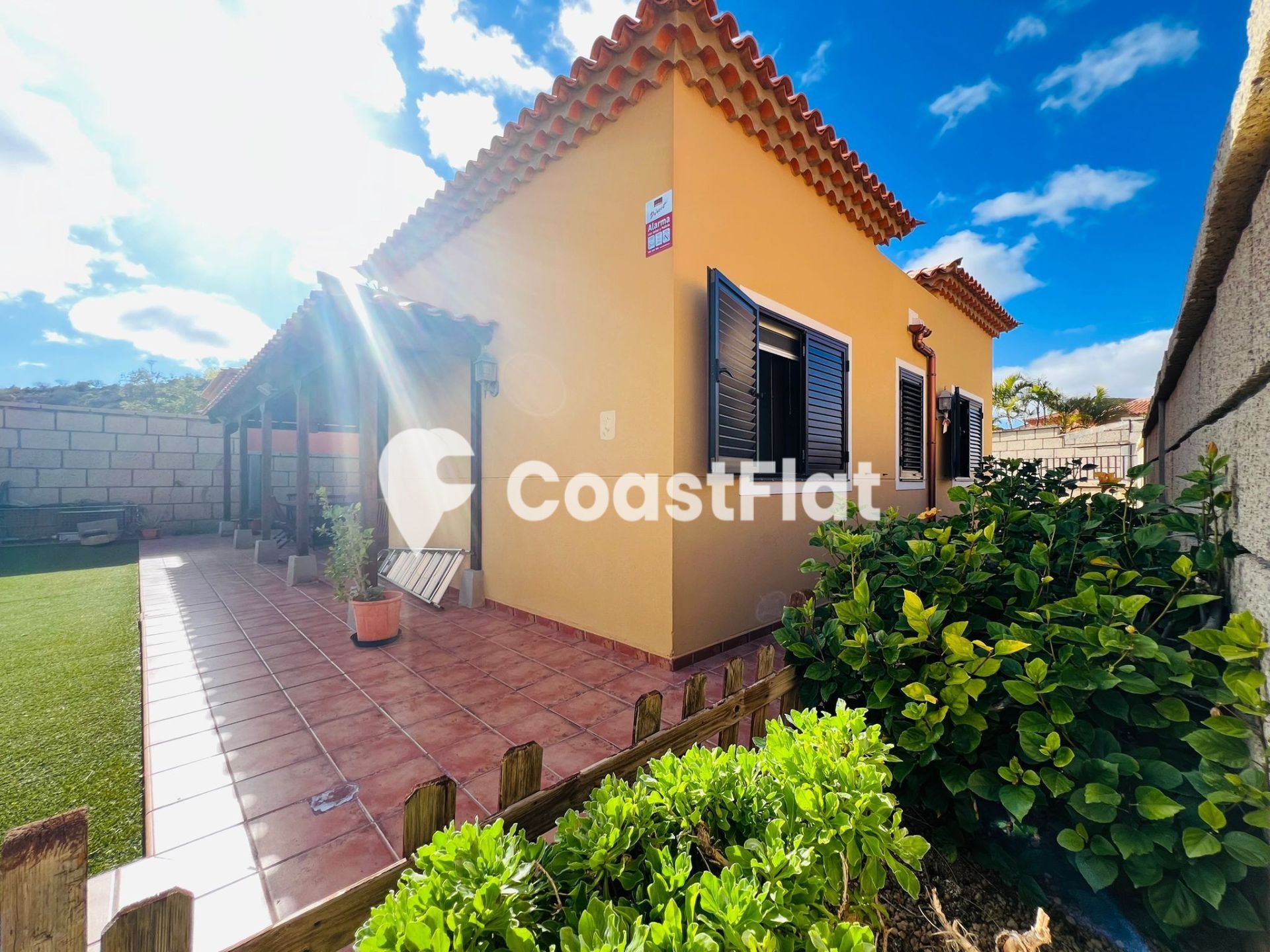 Exterior view of House or chalet for sale in Arona  with Private garden, Terrace and Swimming Pool