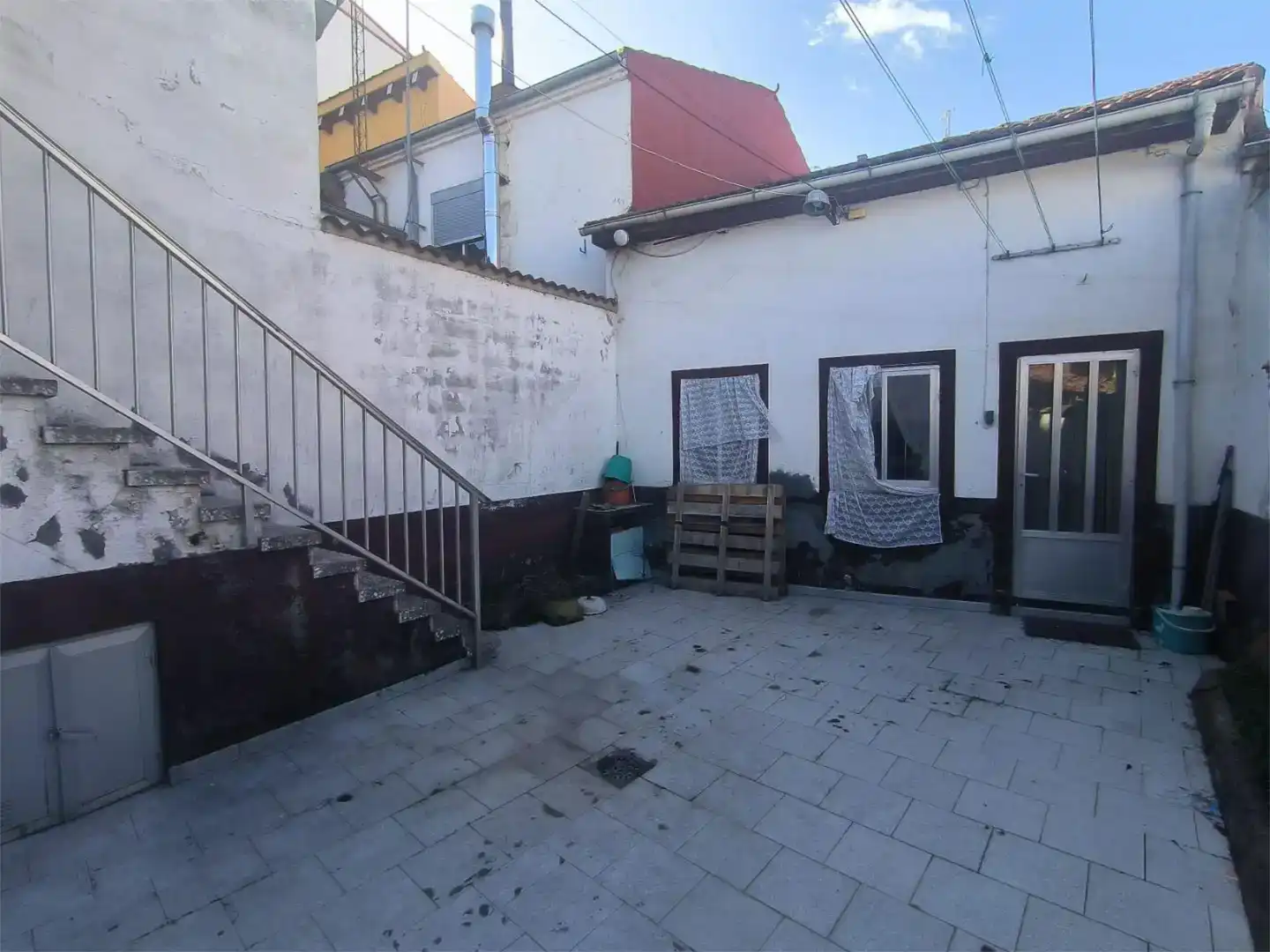 Vista exterior de Pis en venda en La Bañeza , León