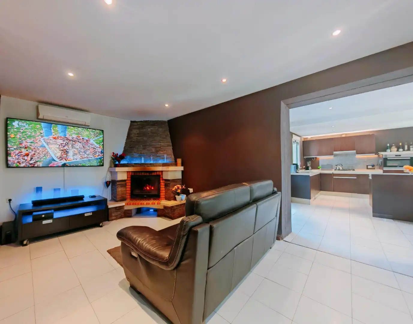 Living room of Houses for sale in Chiclana de la Frontera  with Air Conditioner, Swimming Pool and Furnished
