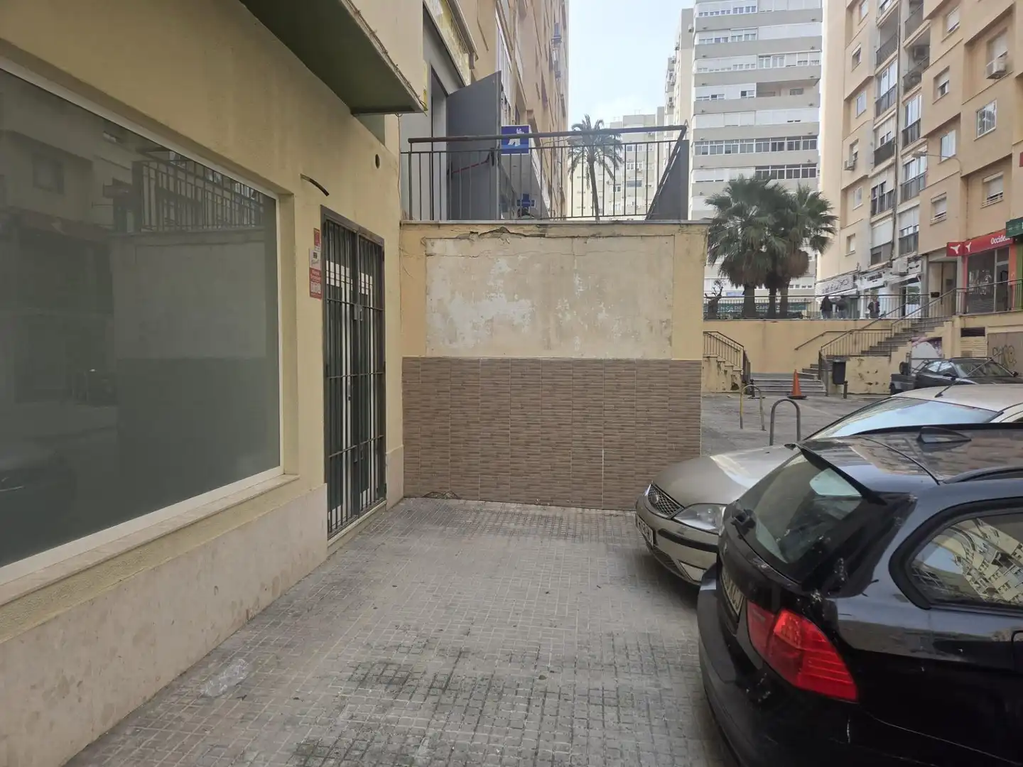 Vista exterior de Local en venta en Cádiz