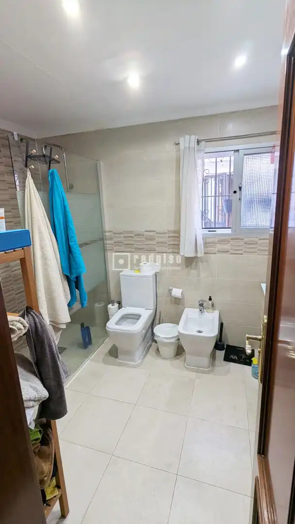 Badezimmer von Haus oder Chalet zum Verkauf in Málaga mit Klimaanlage, Heizung und Parkett