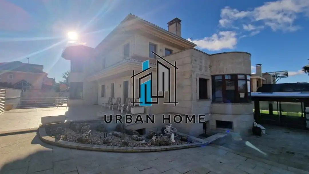 Exterior view of Houses for sale in León Capital   with Heating, Private garden and Terrace