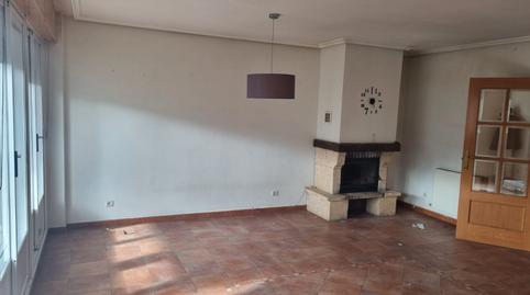 Foto 3 de Casa adosada en venda a Calle el Tresparral, Villagonzalo Pedernales, Burgos