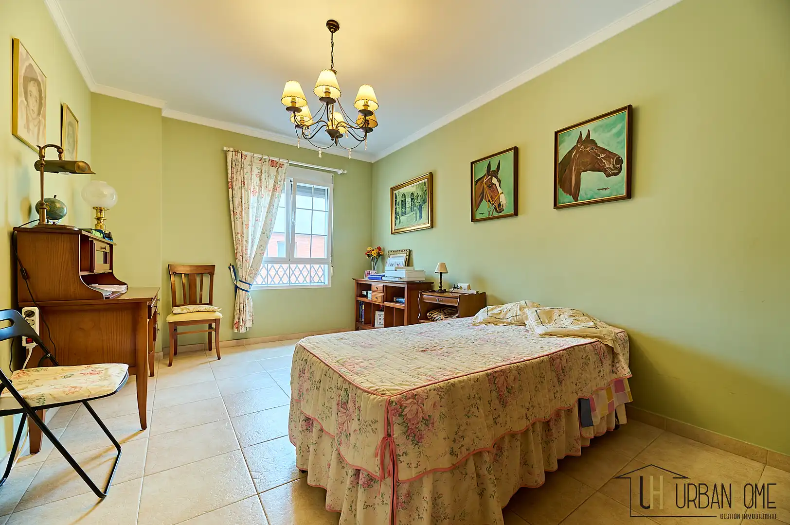 Habitación de Casa adosada en venta en Rocafort con Aire acondicionado, Calefacción y Balcón