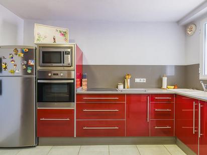 Kitchen of Flat for sale in  Valencia Capital  with Air Conditioner and Balcony