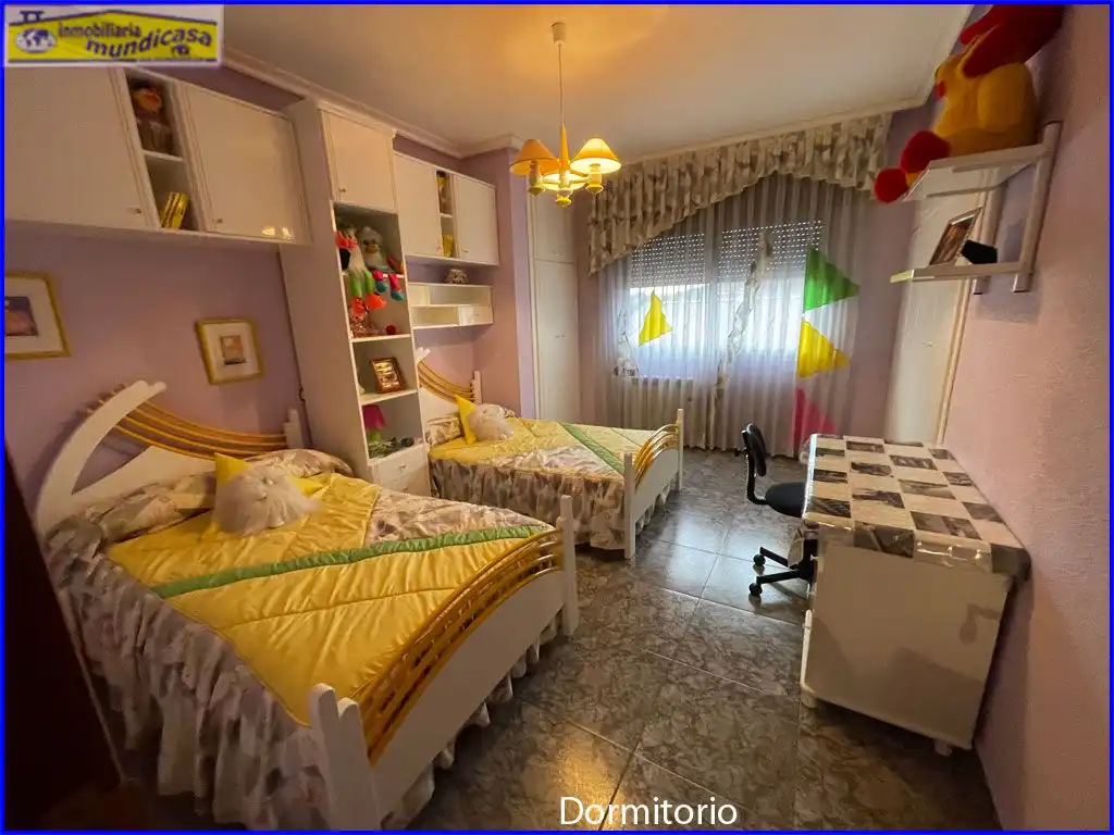Habitación de Casa o chalet en venta en Murcia con Jardín privado, Terraza y Amueblado
