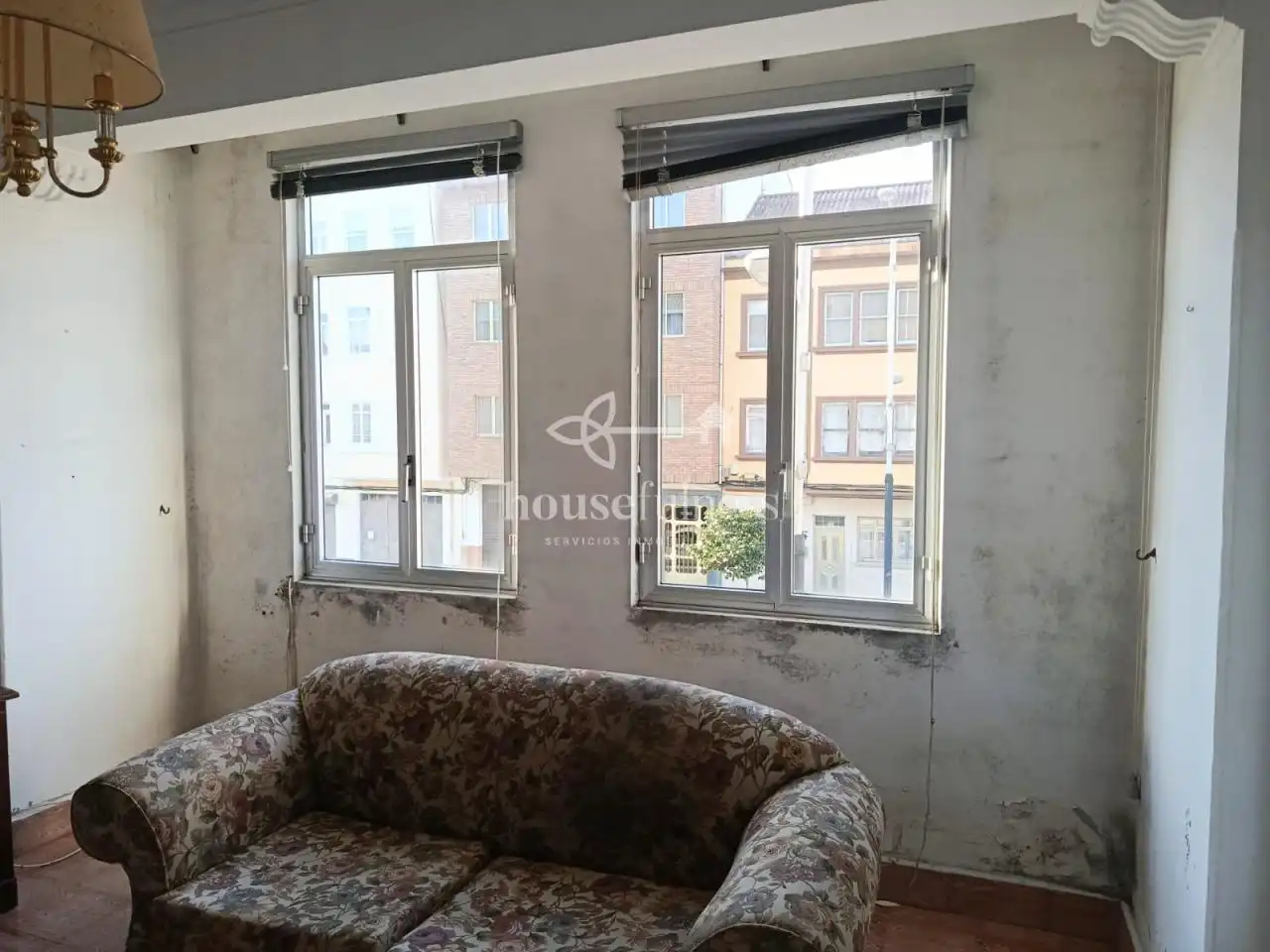 Habitación de Edificio en venta en Ferrol