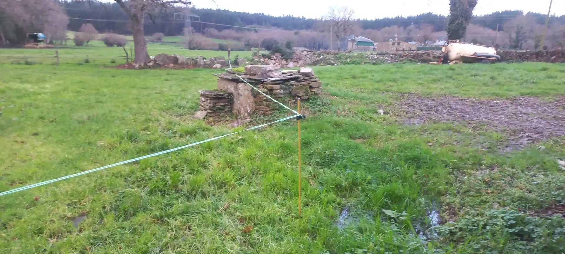 Finca rústica en venda en Castro de Rei amb Jardí privat