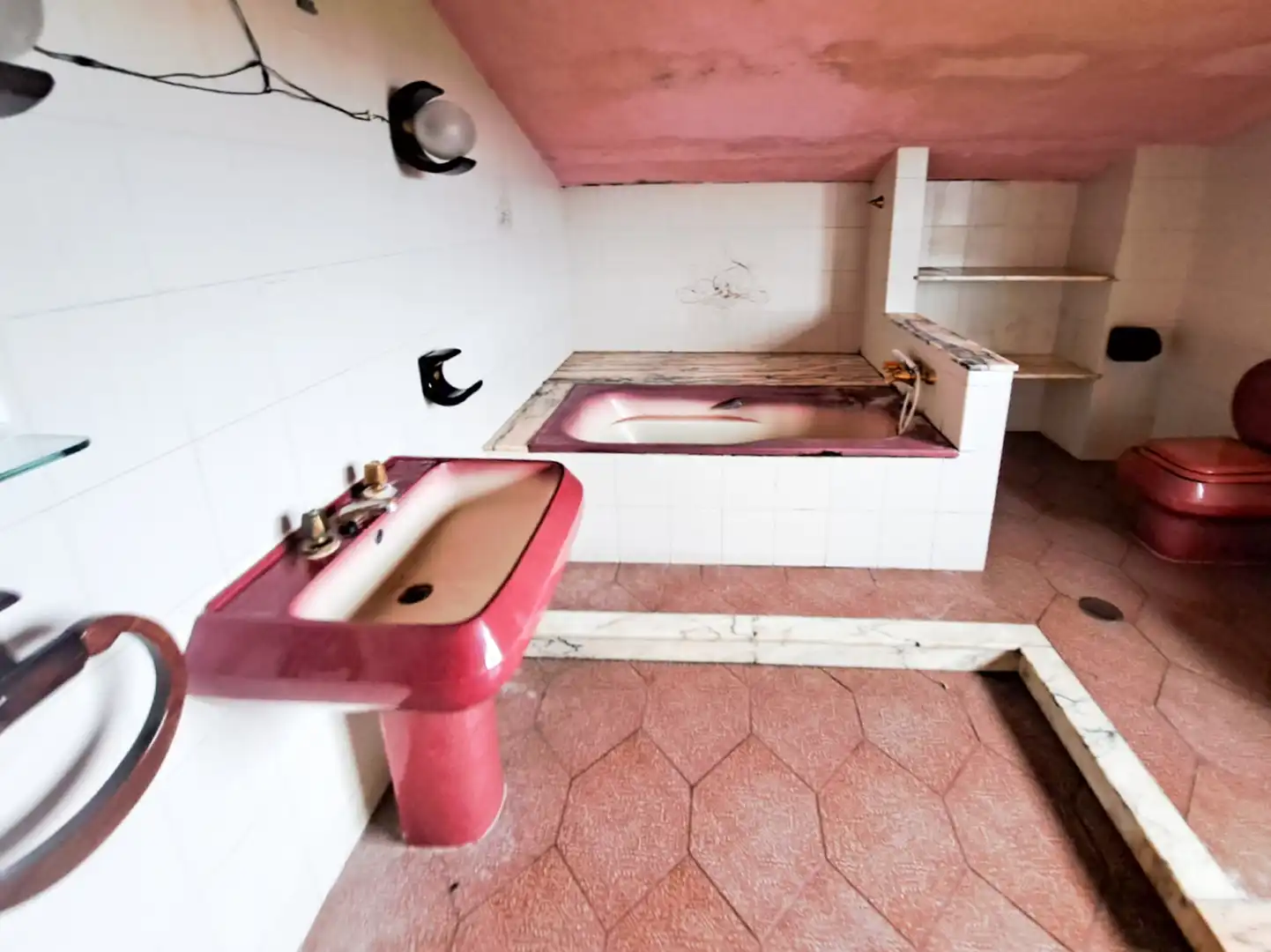 Bathroom of Houses for sale in Castrillón  with Heating, Private garden and Parquet flooring