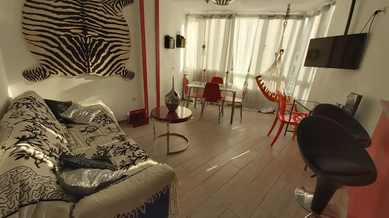 Living room of Flat for sale in Mijas  with Storage room, Furnished and Oven
