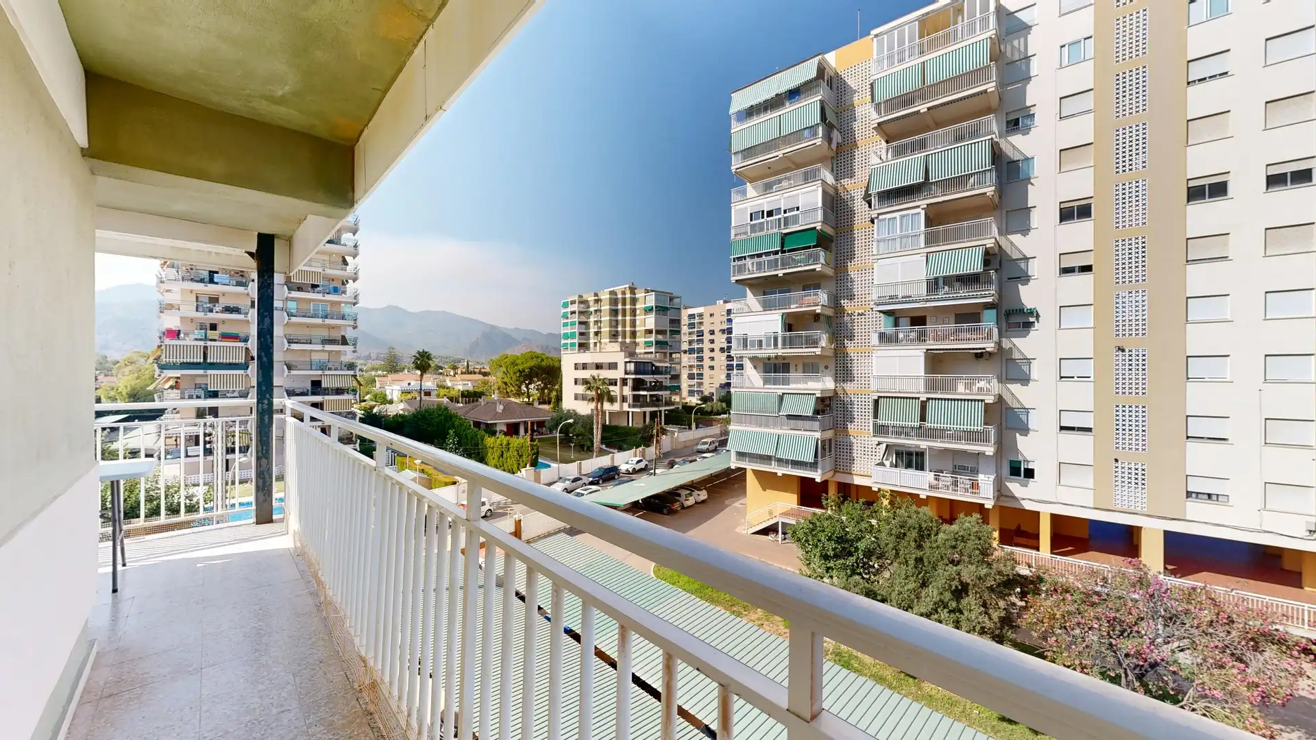 Vista exterior de Piso en venta en Benicasim / Benicàssim con Jardín privado y Terraza