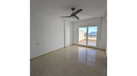 Foto 3 de Piso en venta en Calle Caleta y el Limonar, Poniente - Faro, Vélez-Málaga