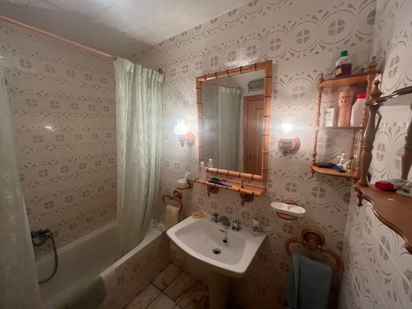Baño de Casa o chalet en venta en Pedrosa del Rey con Calefacción, Jardín privado y Terraza
