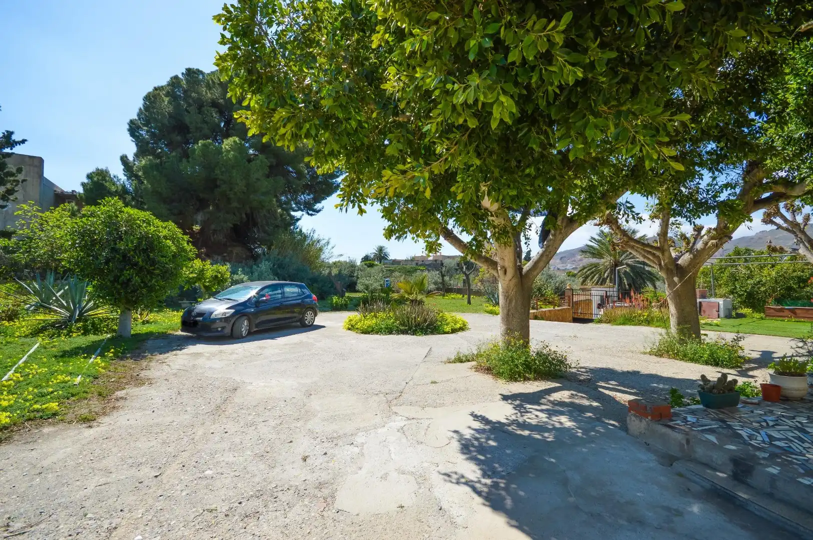 Aparcament de Finca rústica en venda en Pechina amb Aire condicionat, Jardí privat i Terrassa