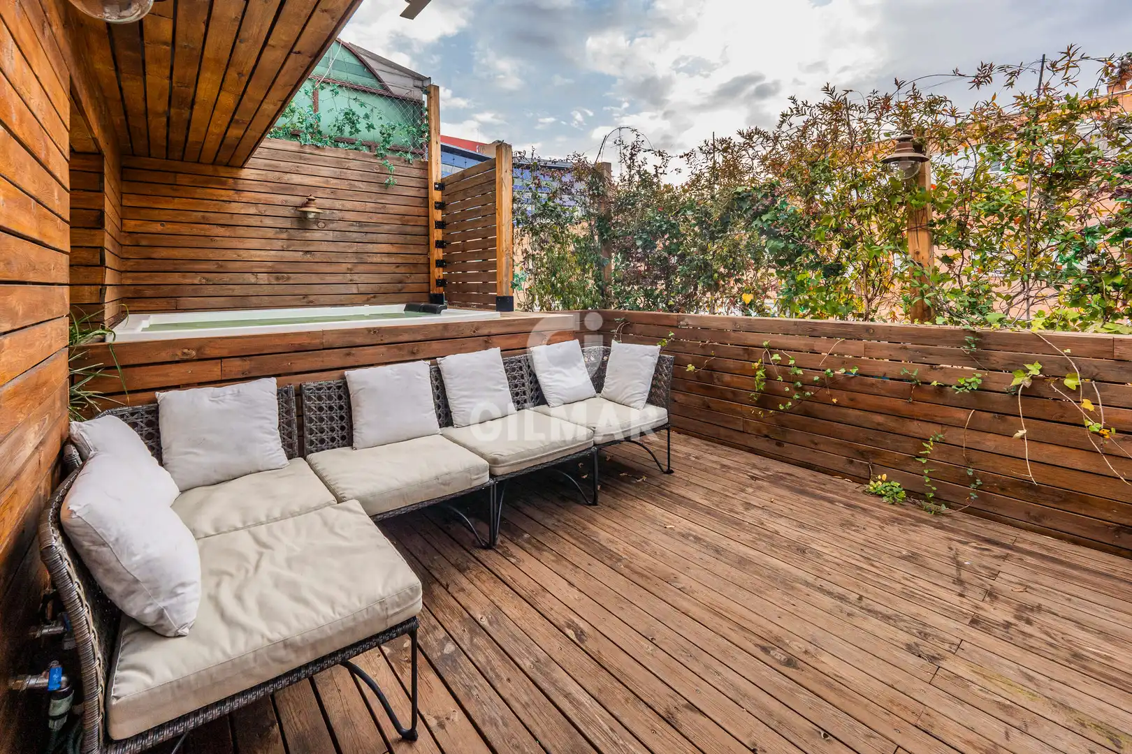 Terraza de Ático en venta en Madrid con Calefacción, Piscina y Balcón