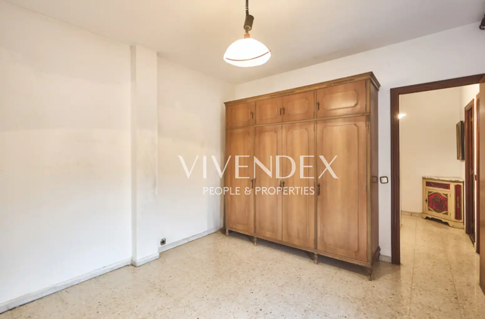 Habitación de Ático en venta en L'Hospitalet de Llobregat con Aire acondicionado, Calefacción y Terraza