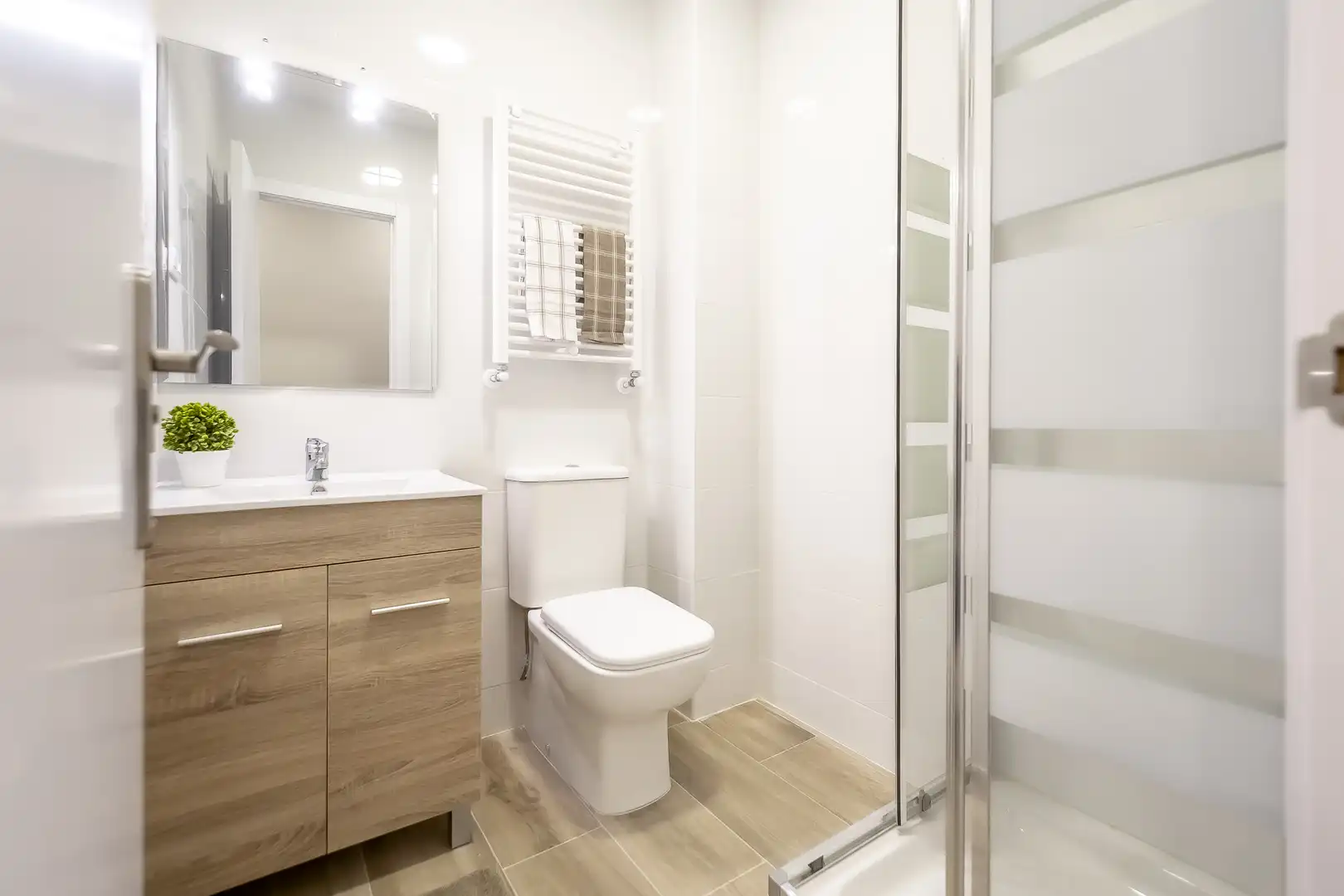 Habitación en Calle del Puerto Canfranc, 1, Numancia