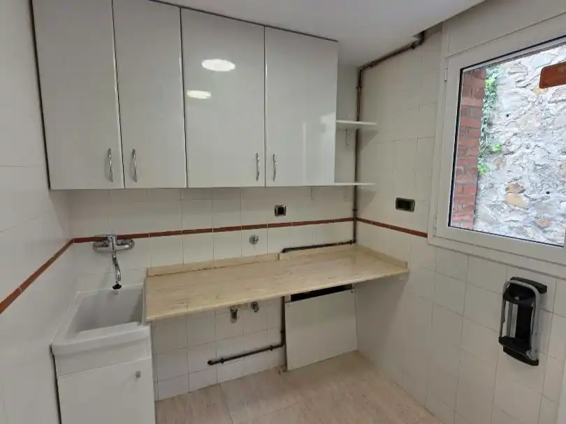Cuina de Casa o xalet de lloguer en Sant Fost de Campsentelles amb Terrassa, Piscina i Balcó