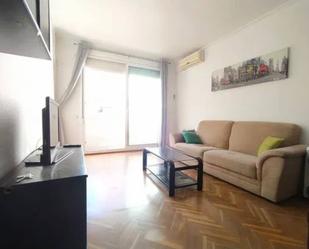 Living room of Flat to rent in  Barcelona Capital  with Air Conditioner, Heating and Parquet flooring