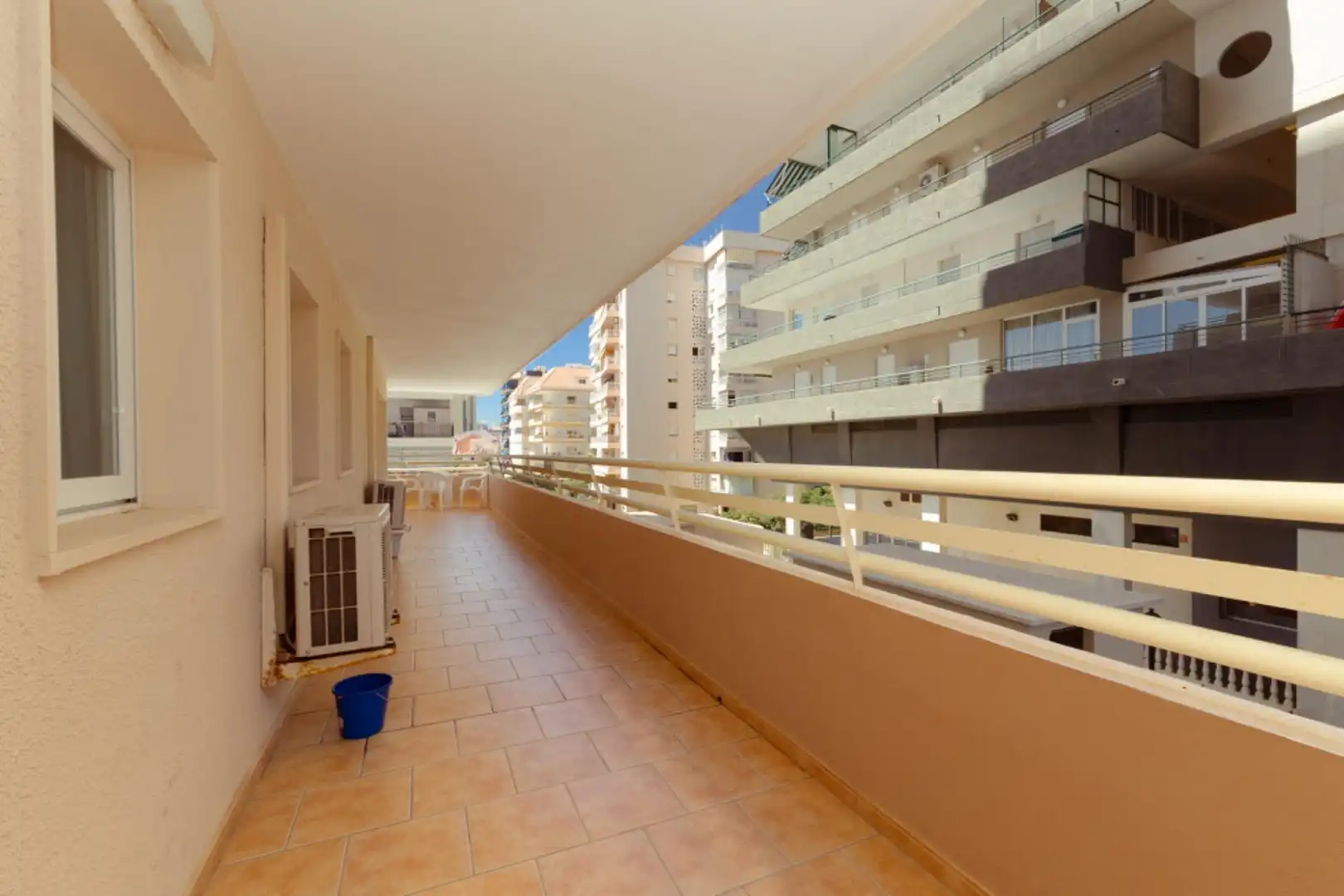 Apartamento con piscina en venta en Puerto Deportivo, imagen 3
