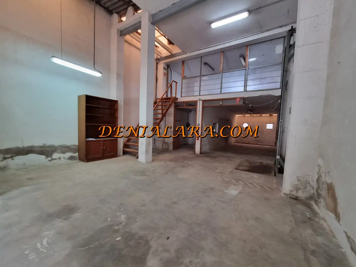 Commercial properties for rent in Pego