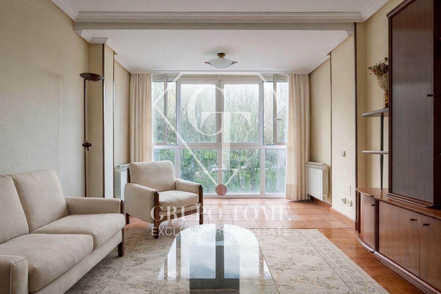 Piso en venta en Calle de Portuenea, 25, Antiguo