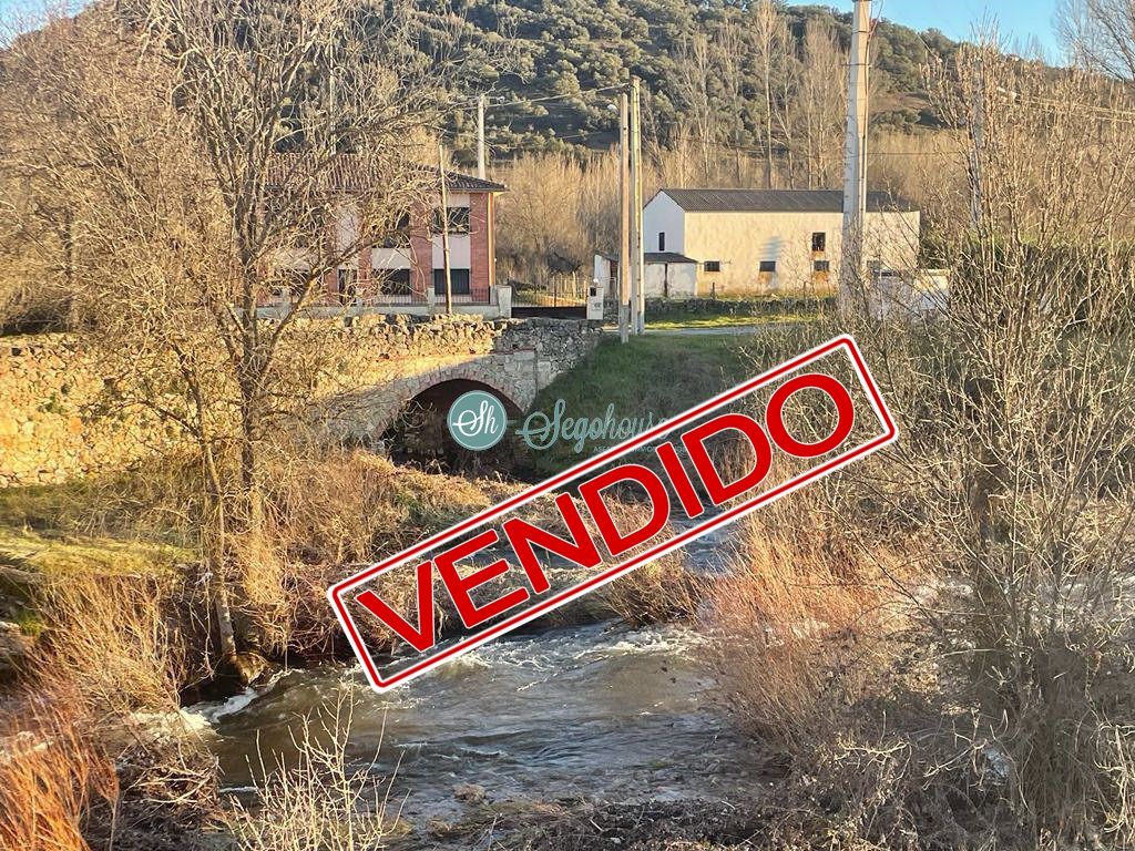 House or chalet for sale in Pedraza