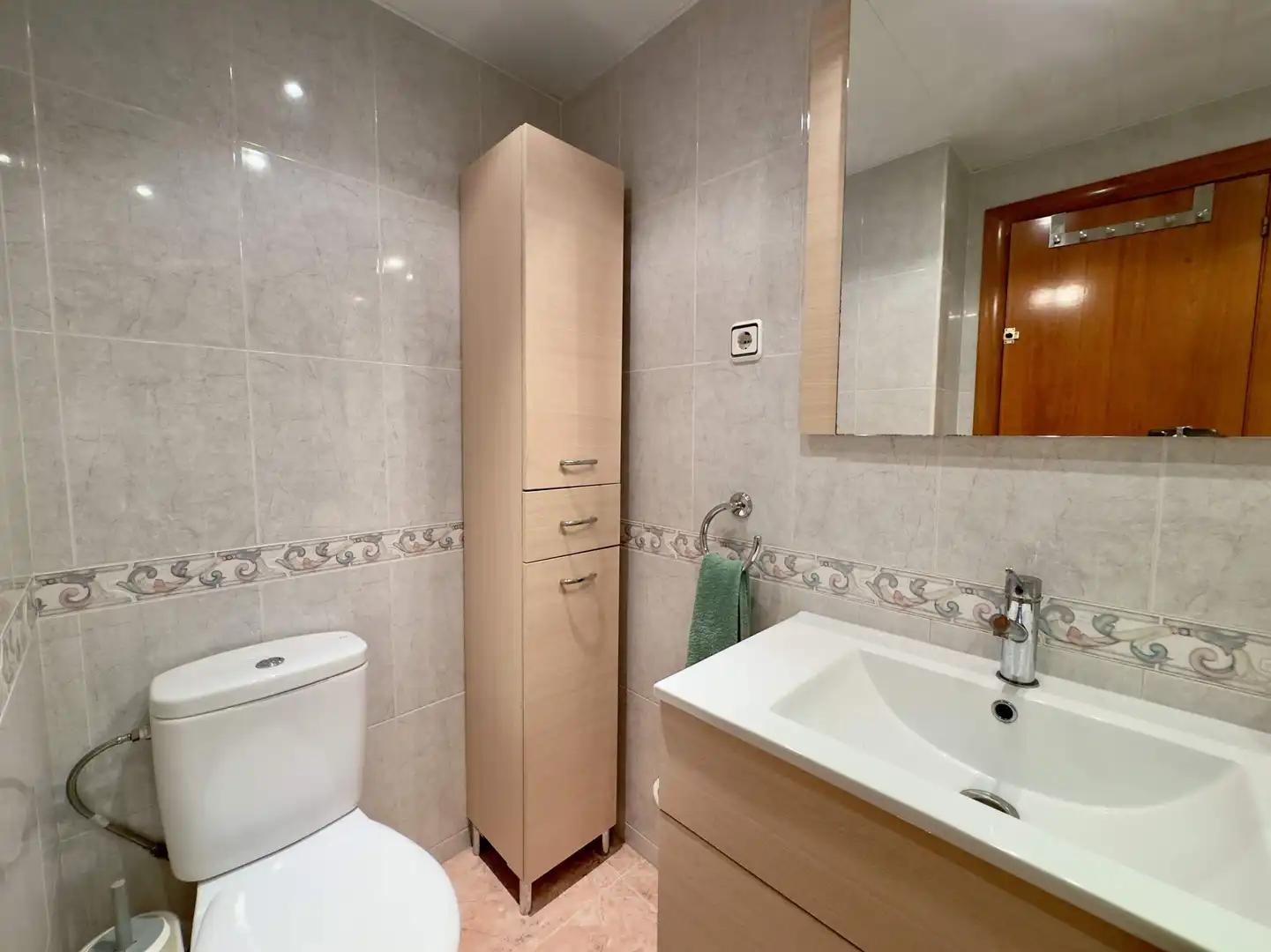 Baño de Piso en venta en Malgrat de Mar con Jardín privado, Terraza y Balcón