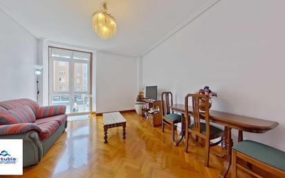 Living room of Flat for sale in Donostia - San Sebastián   with Heating and Storage room