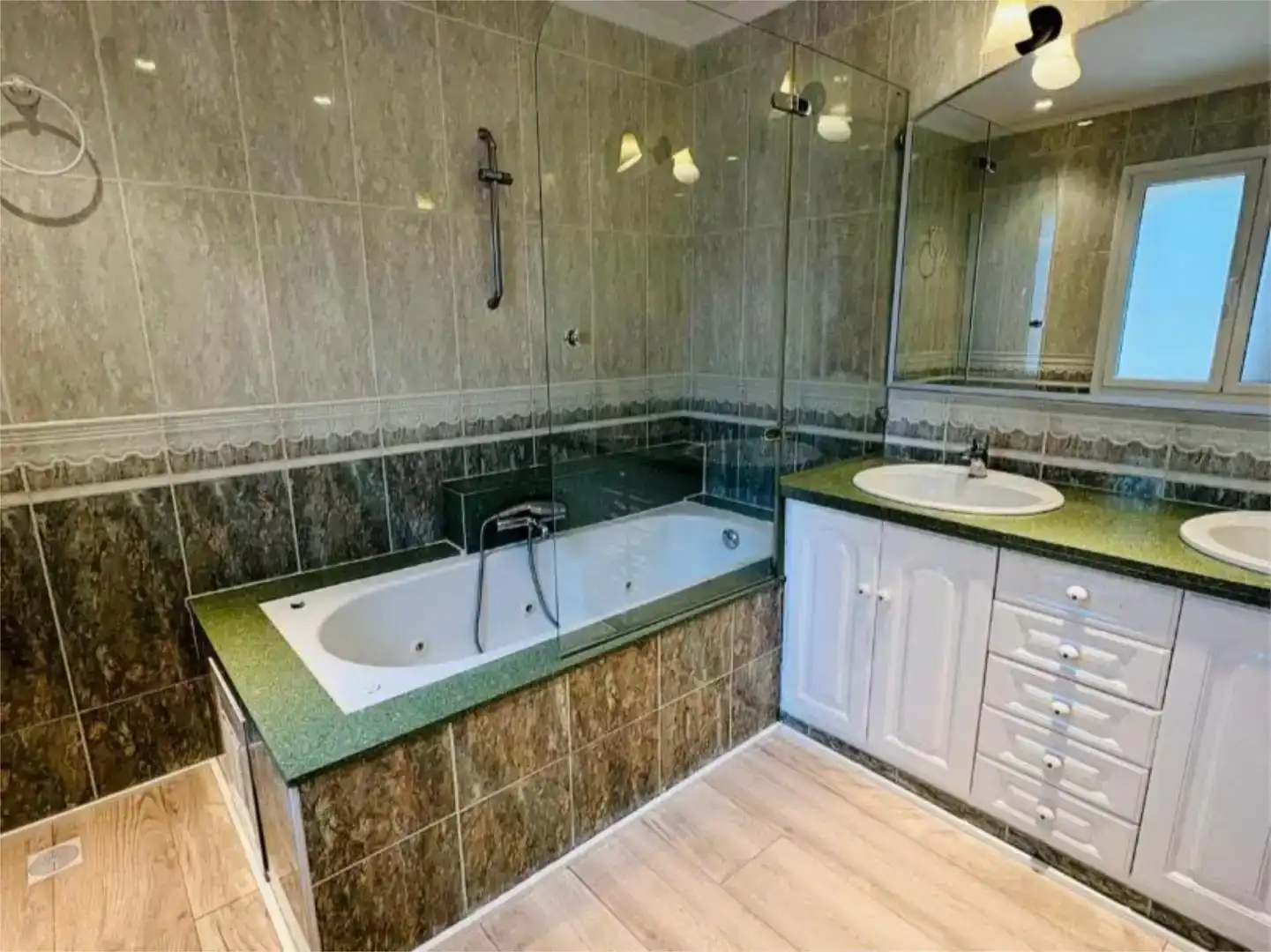 Bathroom of Houses for sale in Argentona  with Air Conditioner and Balcony