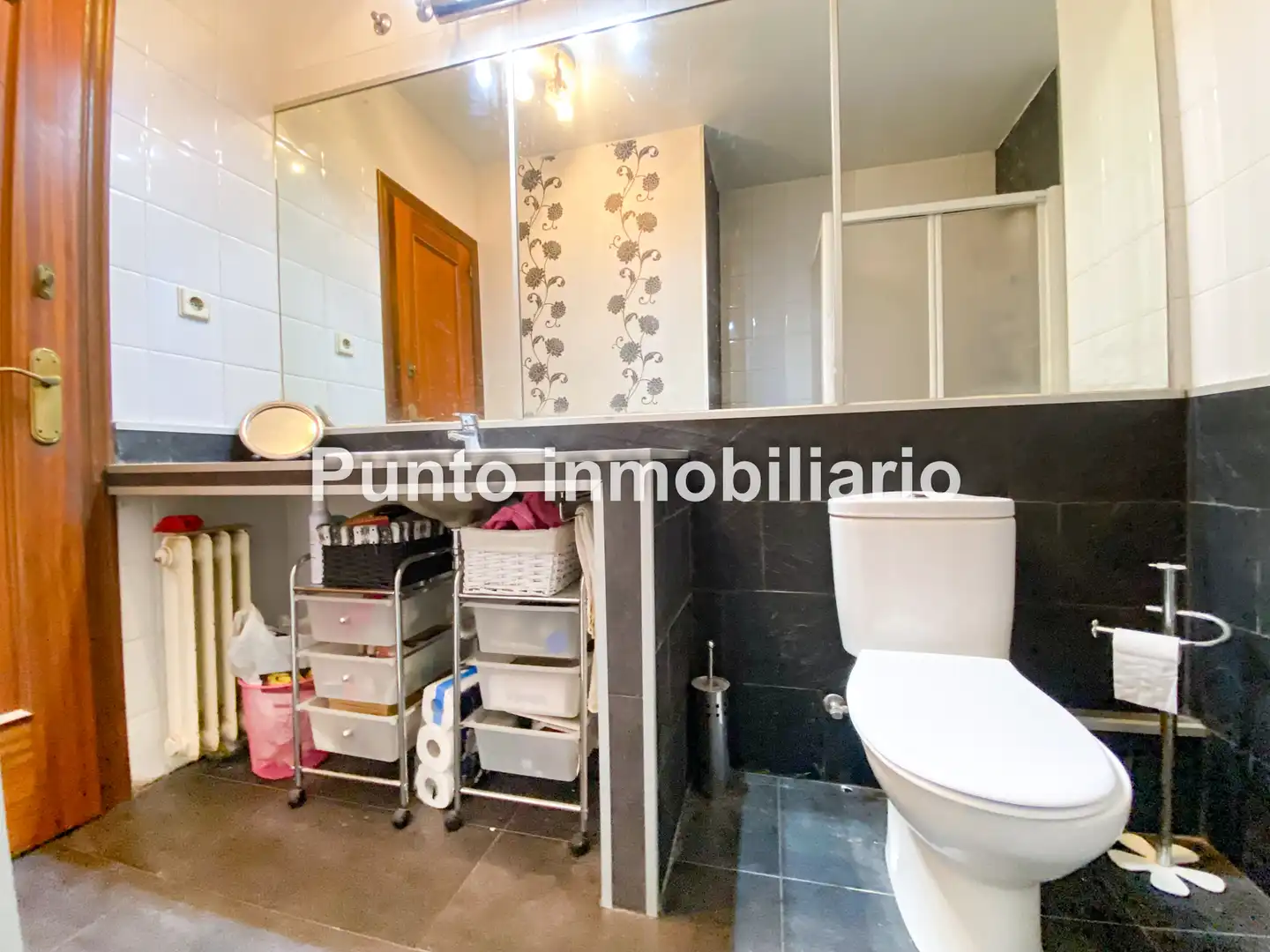 Bany de Casa adosada en venda en Valladolid amb Calefacció, Jardí privat i Parquet