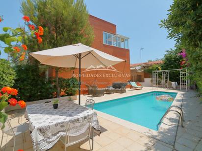 Terrace of Single-family semi-detached for sale in El Masnou  with Air Conditioner, Heating and Private garden