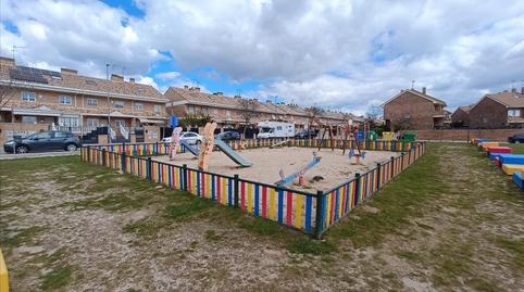 Foto 3 de Casa adosada en venda a Calle Santoña, Las Castañeras - Bulevar, Arroyomolinos (Madrid)