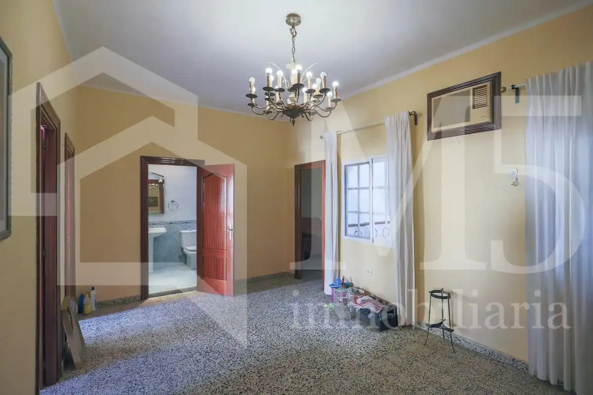 Sala d'estar de Casa o xalet en venda en Vélez-Málaga amb Aire condicionat, Terrassa i Balcó