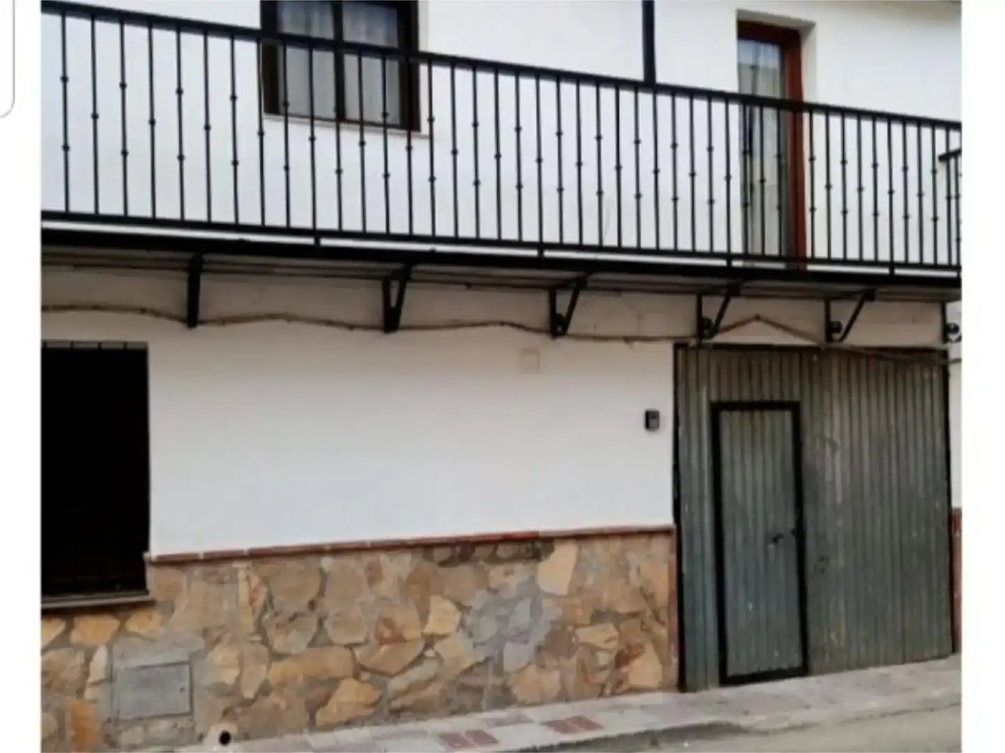 Vista exterior de Casa adosada de lloguer en Martos amb Aire condicionat, Moblat i Rentadora