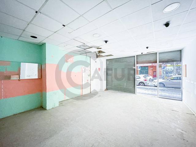 Local comercial en Alquiler en La Verneda i la Pau
