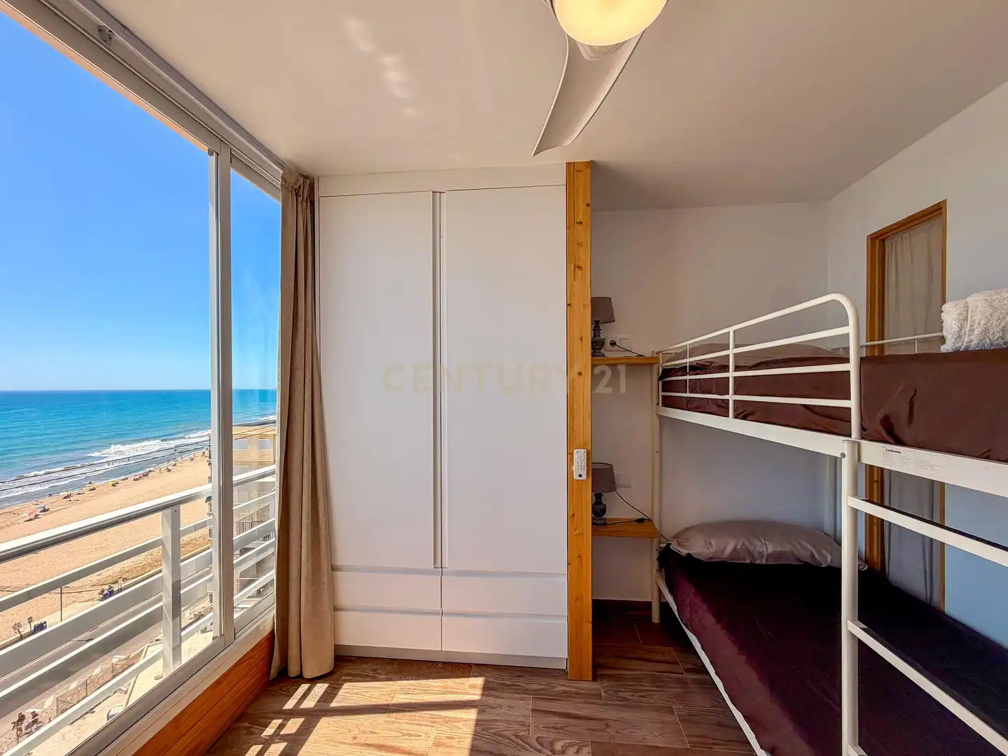 Bedroom of Flat for rent in El Campello  with Air Conditioner, Oven and Washing machine