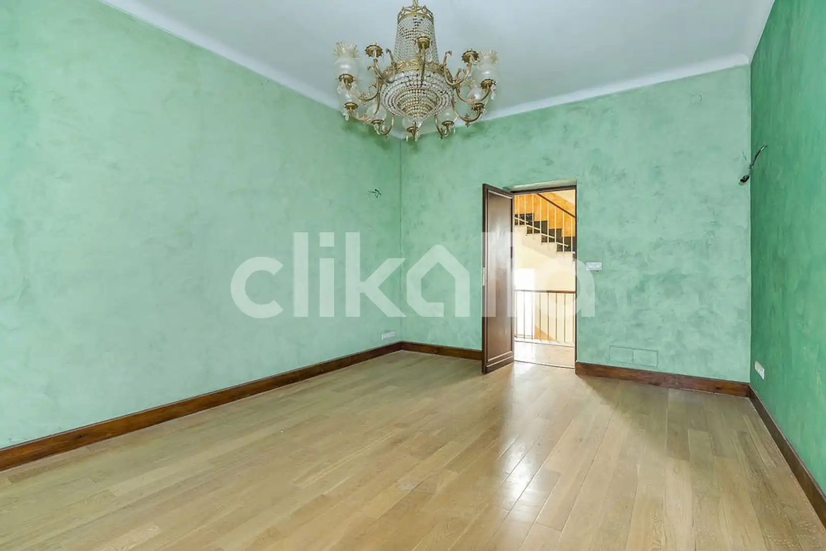 Sala d'estar de Casa o xalet en venda en Baza amb Calefacció i Terrassa
