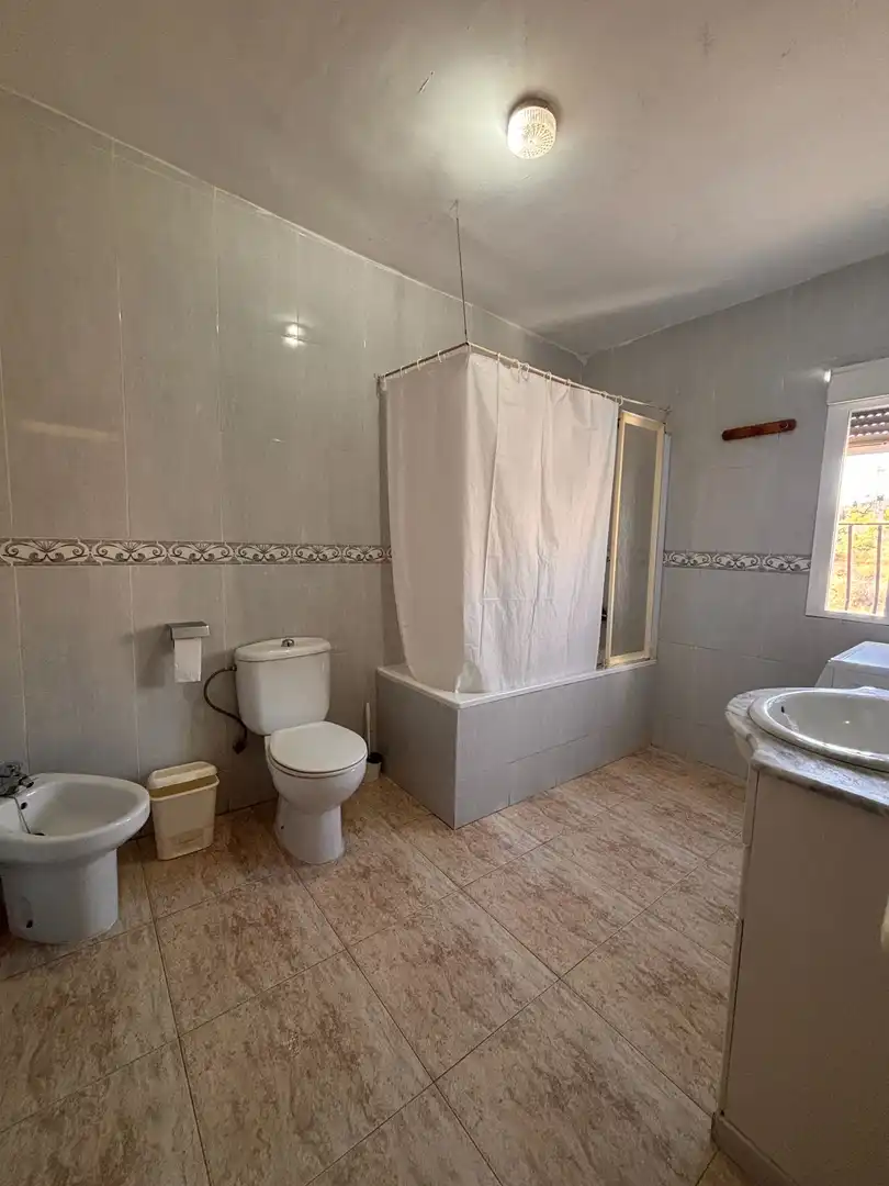 Bathroom of Flat for rent in Taberno