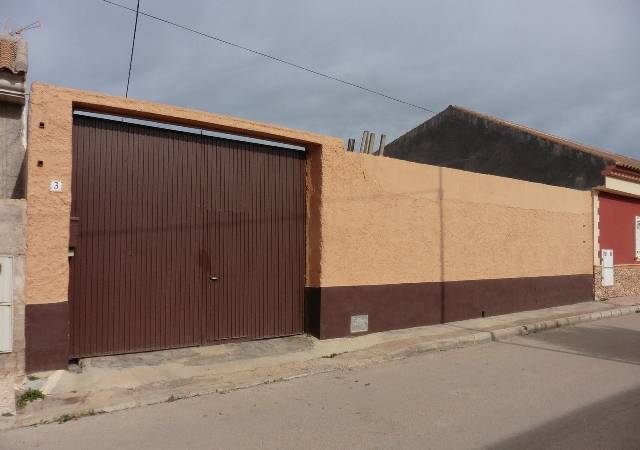 Nave industrial en Venta en Las Cánovas - Cuevas de Reyllo