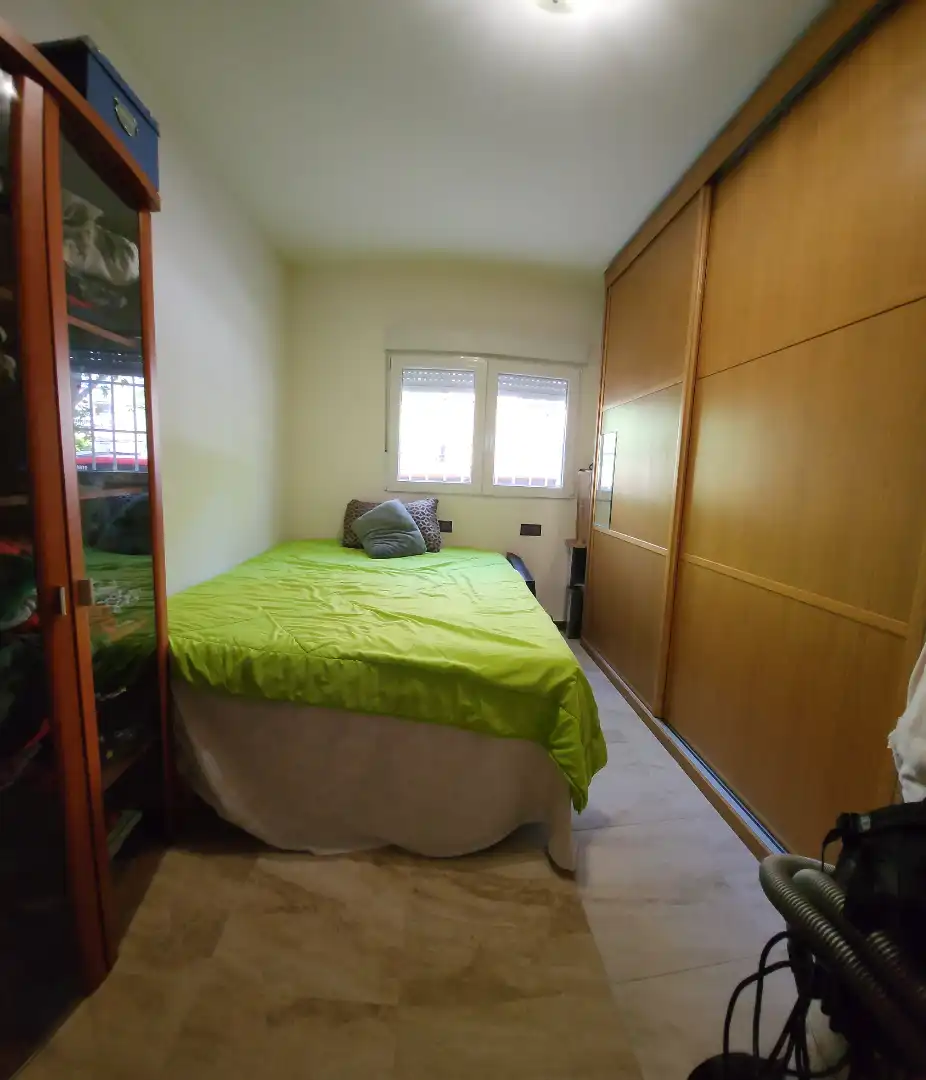 Schlafzimmer von Wohnung zum Verkauf in Granada mit Balkon